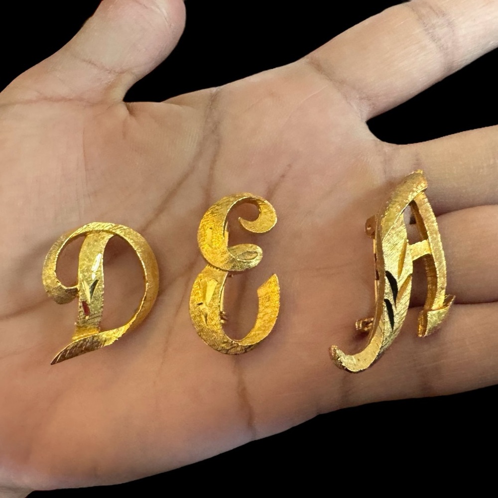 Vintage Mamselle Gold Tone Initial Letter D,A & A Brooch Pins. SIGNED